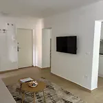 Tatjana Center דירה *
